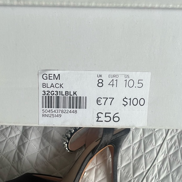 Women black  heels - Picture 4 of 4